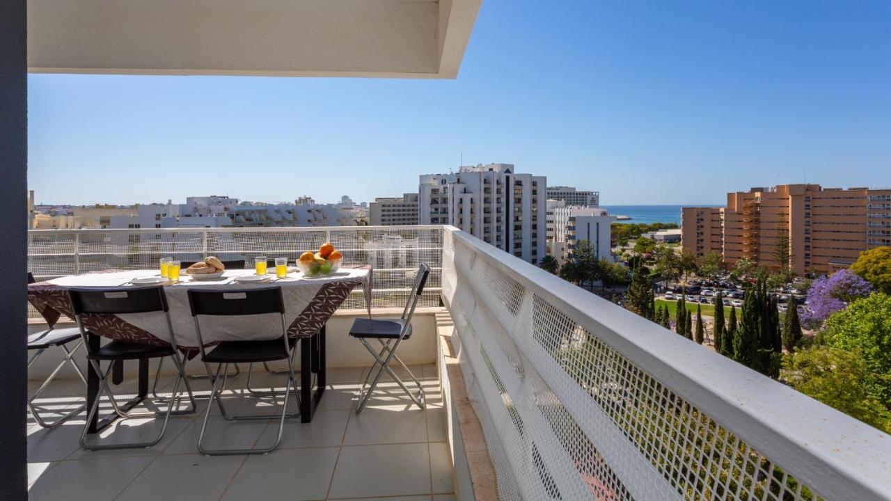 Divine Marina Apartment W/ Pool & Garden By Lovelystay Куартейра Екстериор снимка